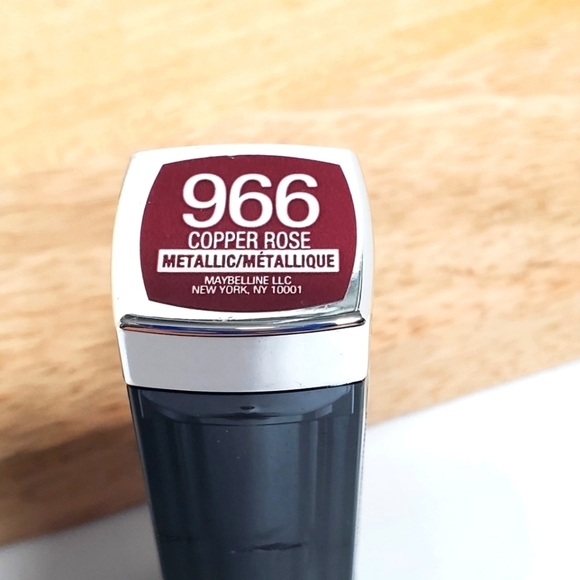 Copper Rose Maybelline Mettalic Lipstick - Picture 1 of 3